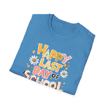 Happy Last Day of School T-Shirt — Cute Retro Daisy End-of-Year Tee