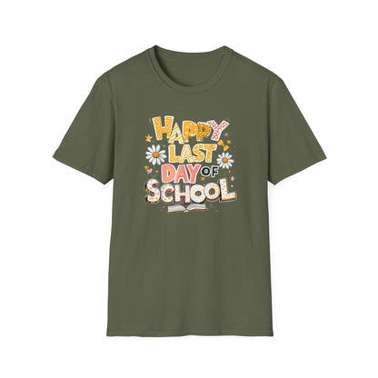 Happy Last Day of School T-Shirt — Cute Retro Daisy End-of-Year Tee