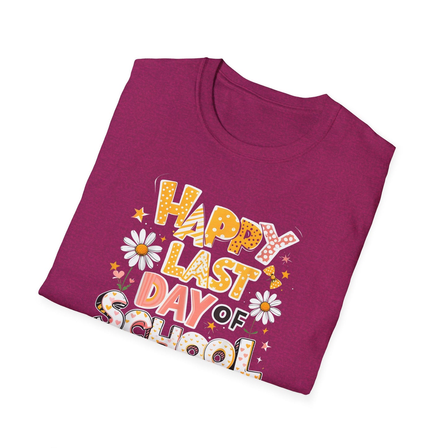 Happy Last Day of School T-Shirt — Cute Retro Daisy End-of-Year Tee